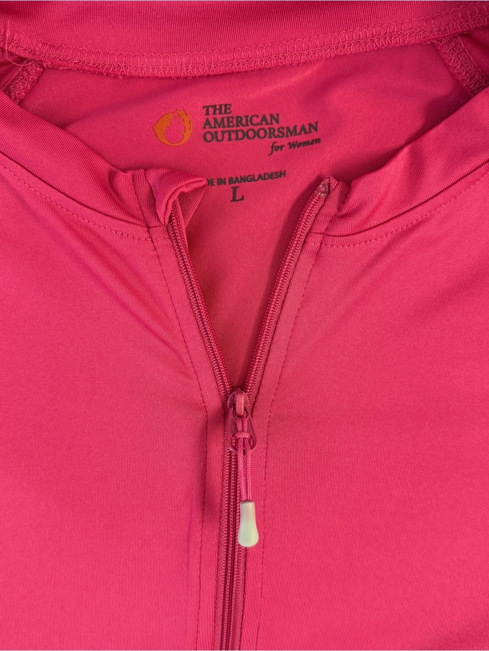 The American Outdoorsman Women's Pink Zip-Front Top